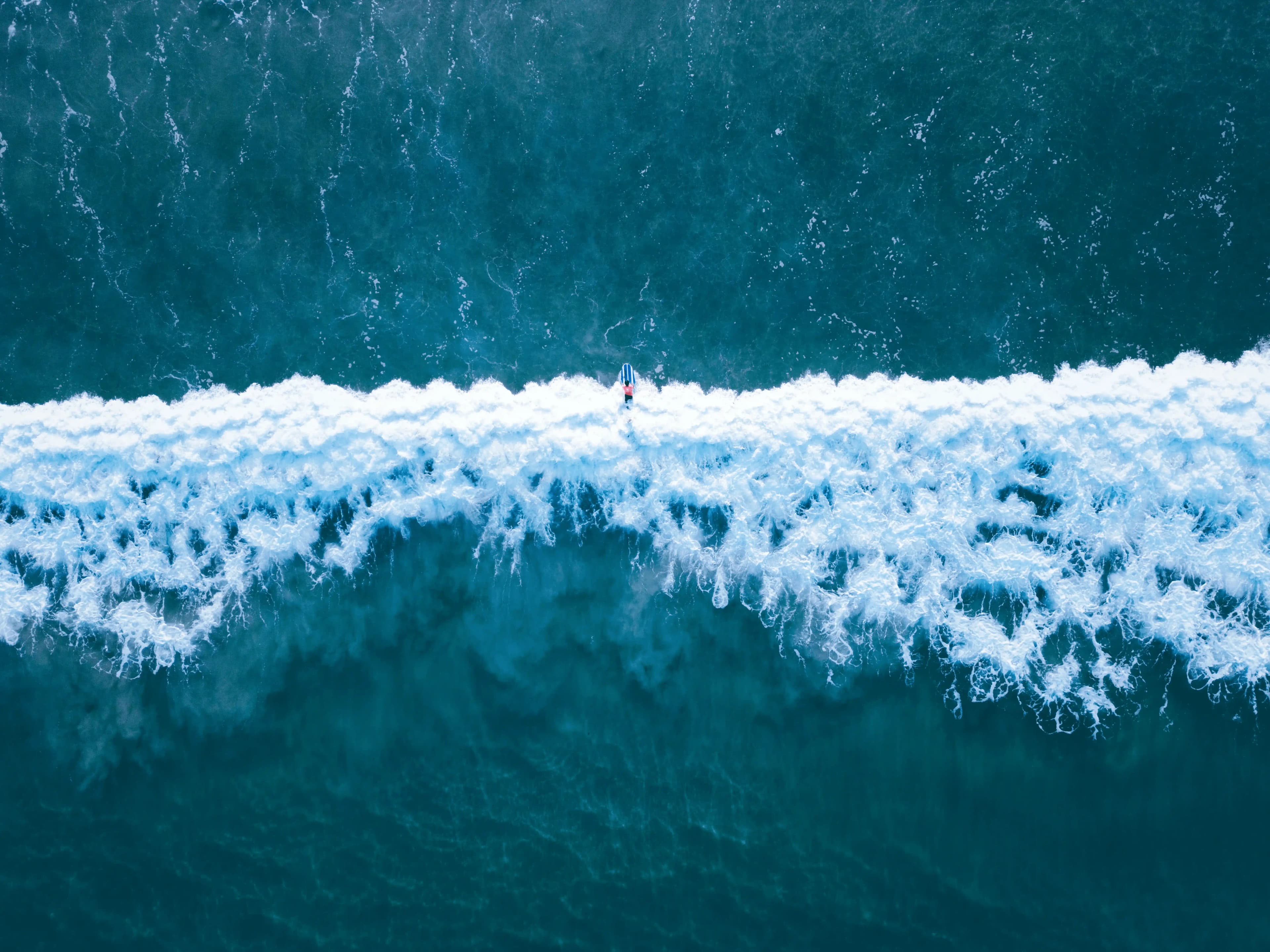 Surf photographer in action